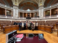 Alunos da Universidade das Gerações visitam a Assembleia da República